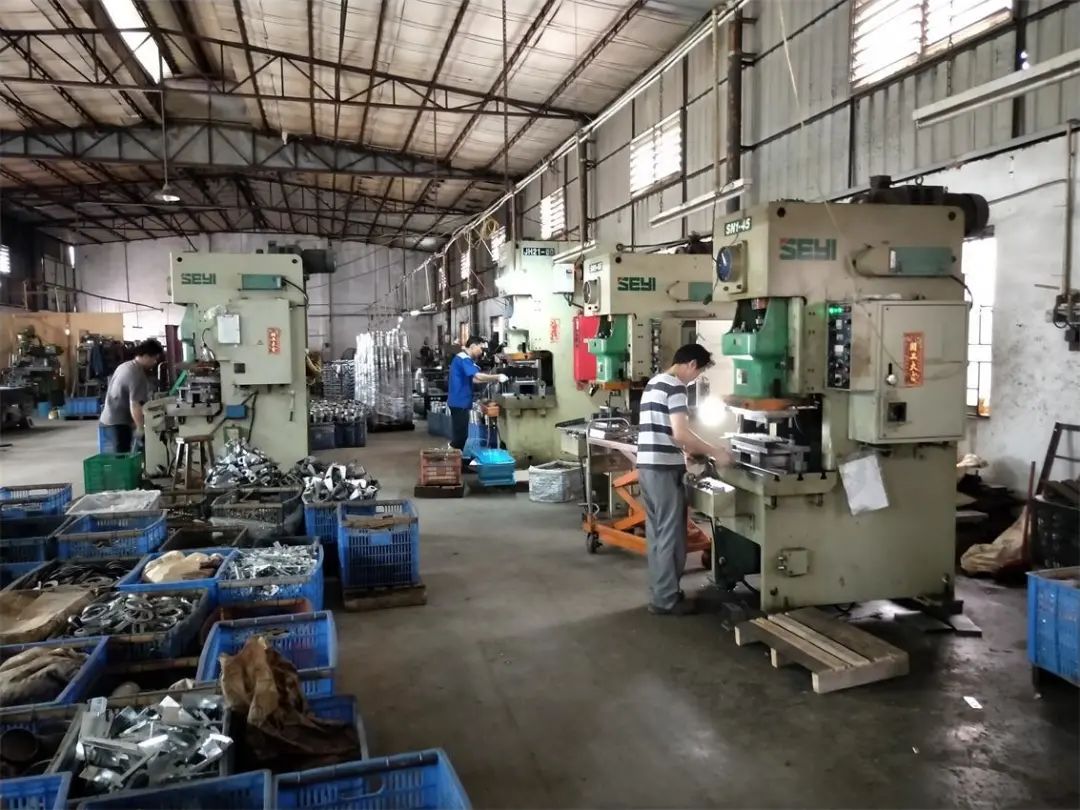 五金加工廠有機廢氣異味控制，Dejing的凈?除臭劑如何做到？